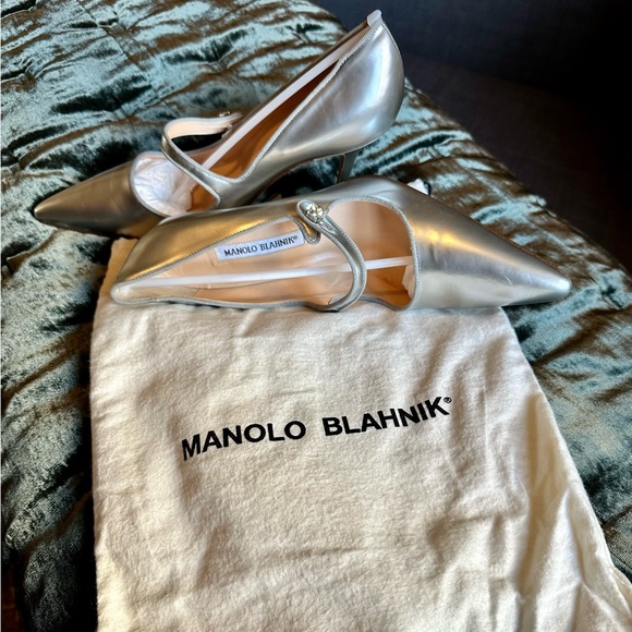 Manolo Blahnik Campari Mary Jane heels - Picture 5 of 10